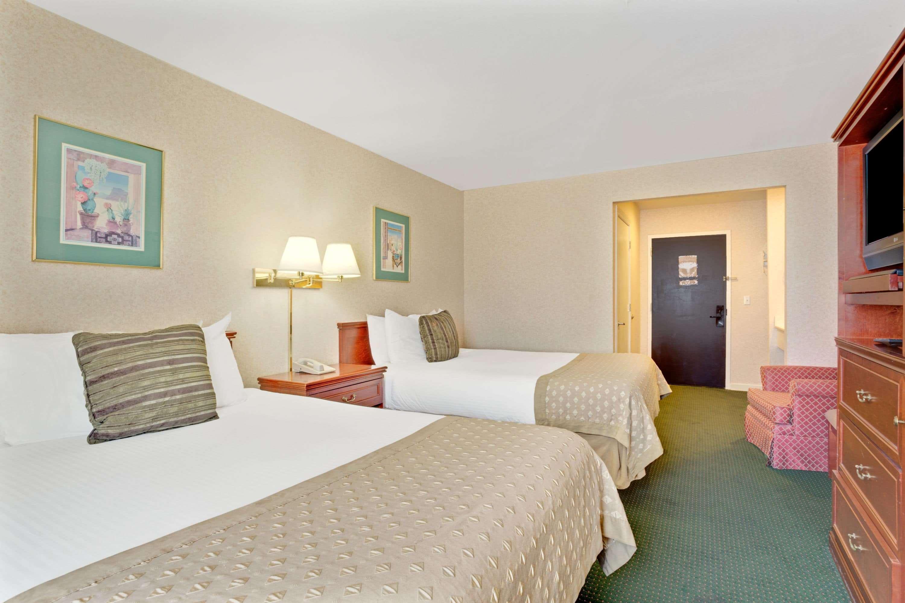 Отель Ramada By Wyndham Draper, Utah Экстерьер фото