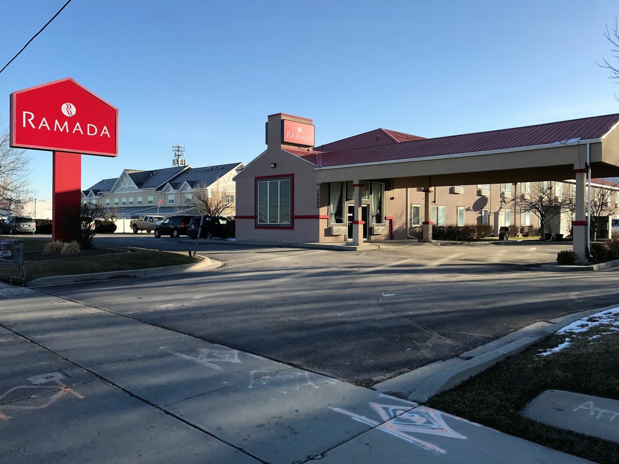 Отель Ramada By Wyndham Draper, Utah Экстерьер фото
